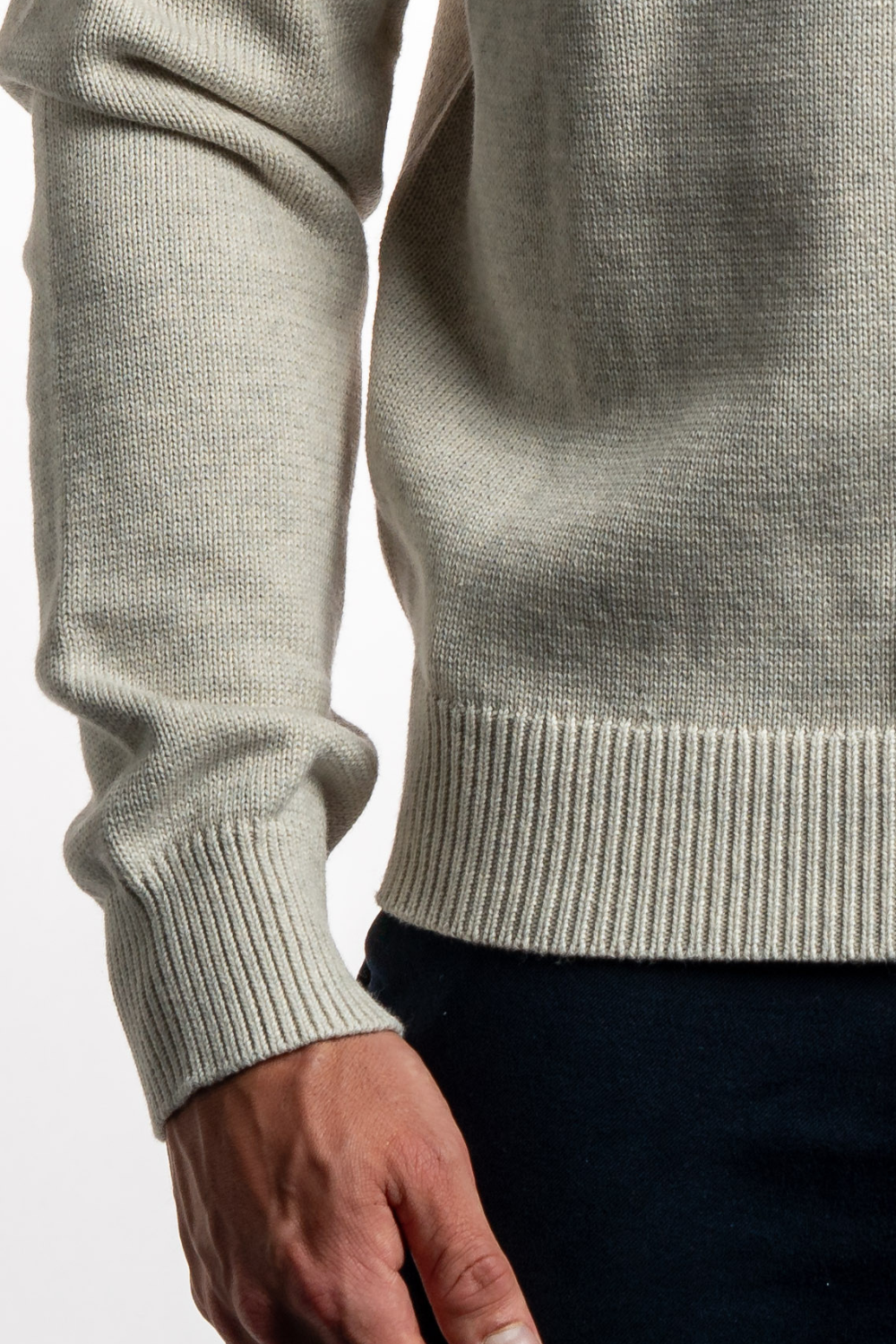 HEATHER GREY CREWNECK SWEATER