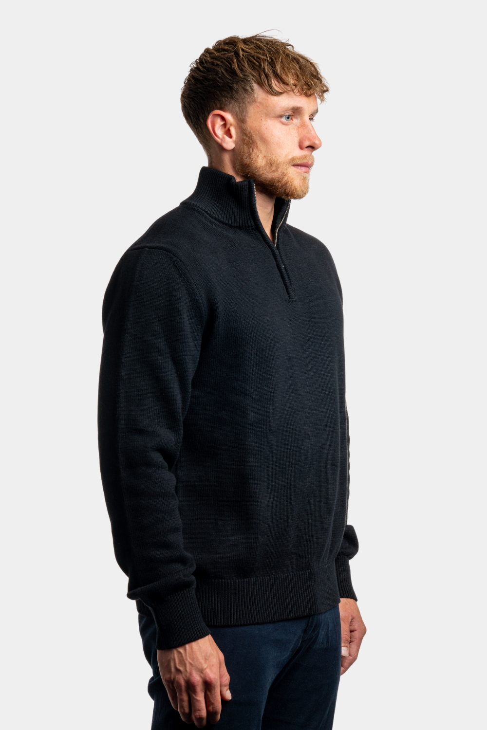 BLACK QUARTER ZIP SWEATER